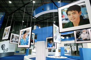 镜头下的智造之美 近百幅摄影作品亮相智博会，摄影扩印服务获多方点赞